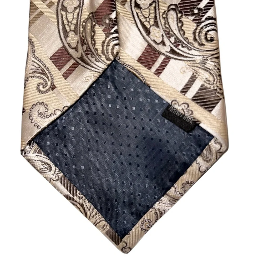 Vtg Kai Long Mens Tie Handmade Silk Champagne Gold Paisley Necktie 58x3.75”